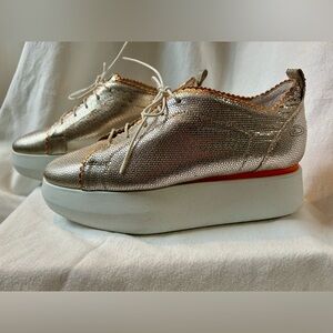 Alberto Guardiani Metallic Silver Gold Platform Sneakers Scallop Trim EU 40 US 9
